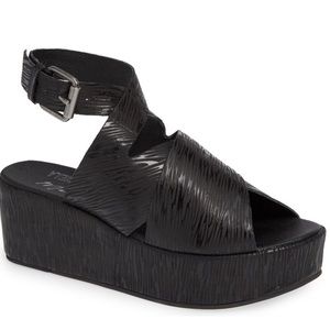 Matisse Runway Leather Platform Sandal